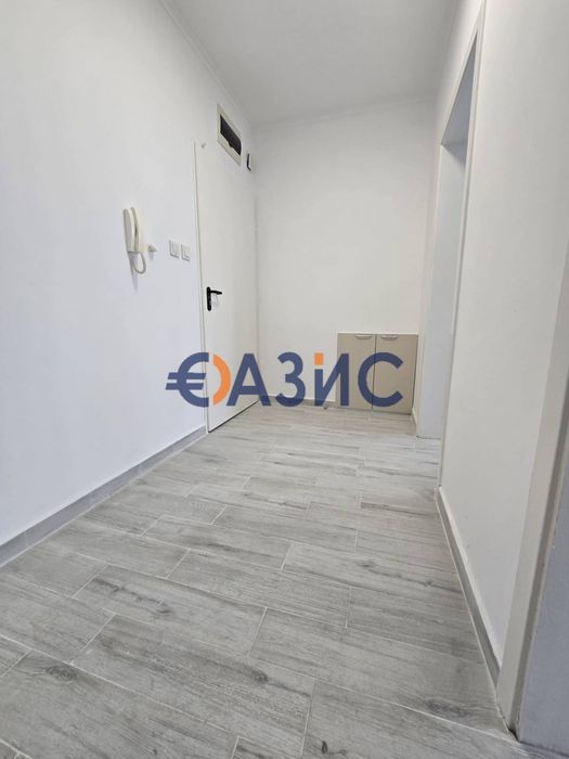 Продава се Двустаен апартамент в к.к. Слънчев бряг - 80 кв.м за 555 €/кв.м - Снимка #11