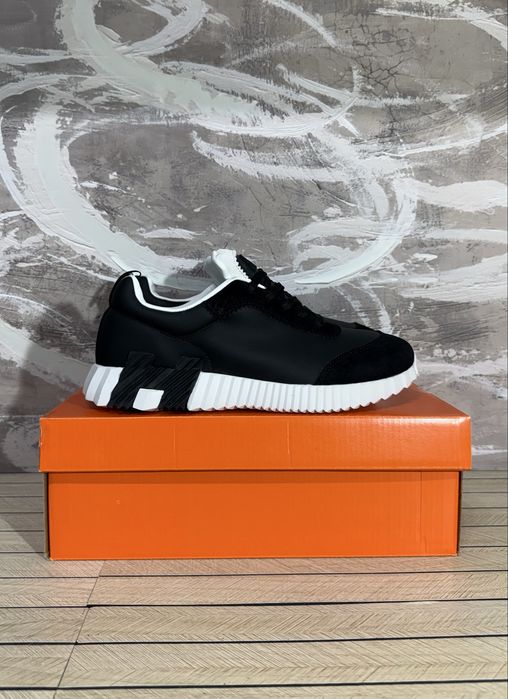 Hermes Trainer Bouncer Black