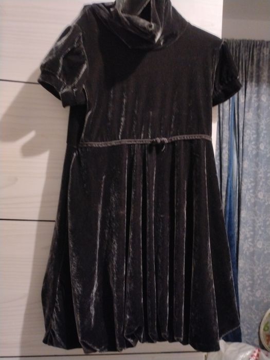 Rochie catifea gri stil balon noua neimbracata