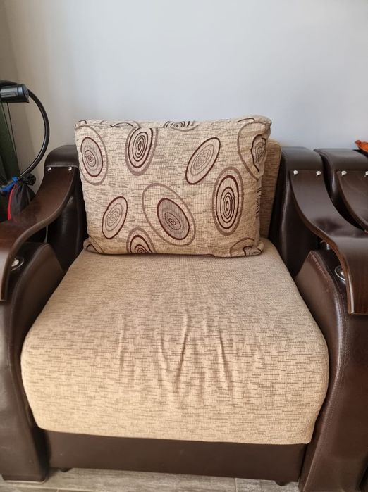 2 fotolii cu lada, stare ff bună.