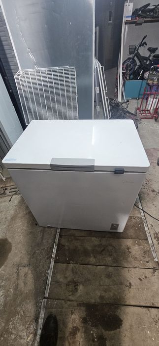 Морозильник продаётся