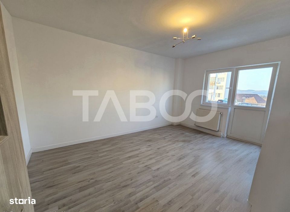 Apartament 3 camere decomandat 2 bai balcon Mihai Viteazul Sibiu — fotografia 1
