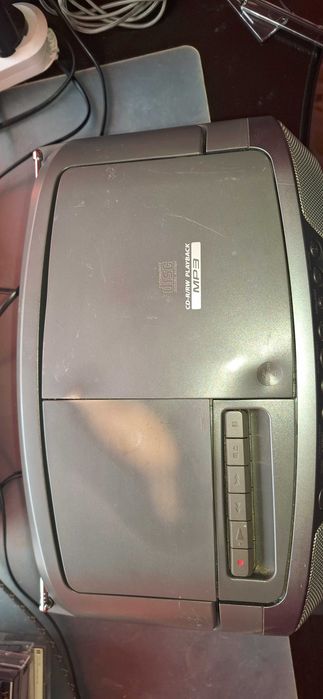 Radio casetofon cu cd SONY