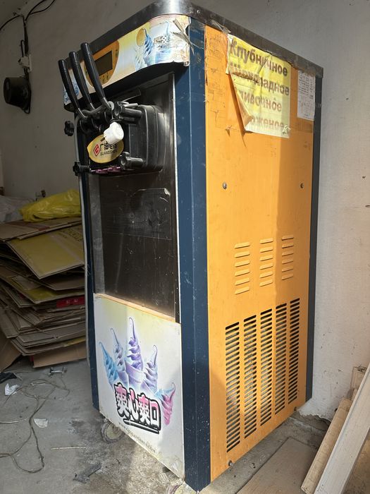 Мороженное аппарат Фризер