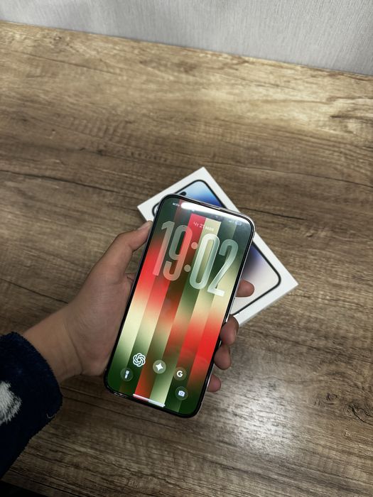 Пролается Iphone 14 pro max