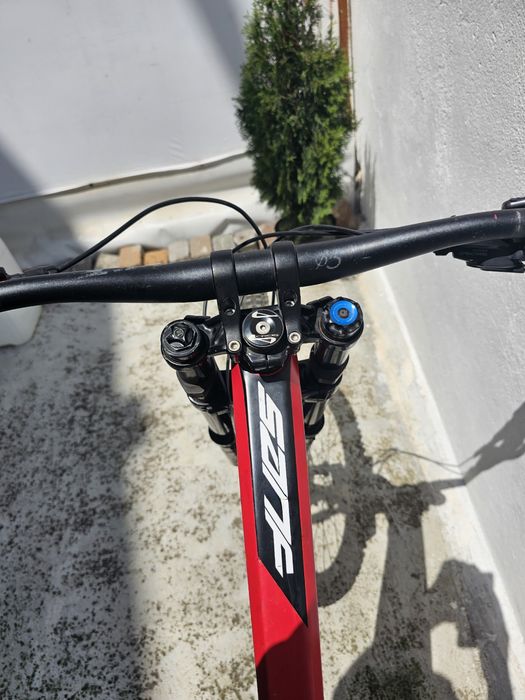 YT Industries Tues Pro