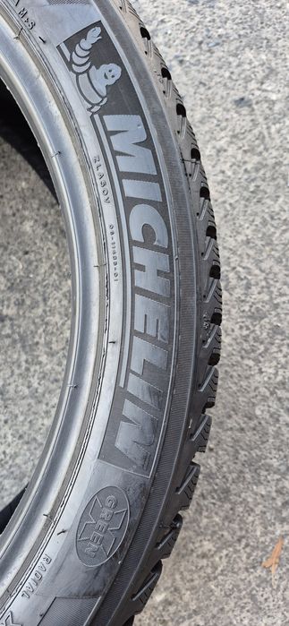 4 anvelope iarna Michelin,fata 265/40/21,spate 295/35/21.Pret/bucata