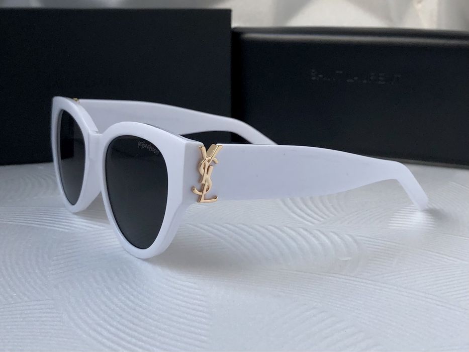 Бели дамски слънчеви очила котка