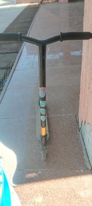 Трюковой самокат быстрый колёса новые