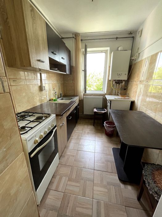 Apartament 2 camere, Aleea Teilor, 50 mp, etaj 3/4, mobilat,proprietar