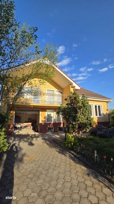 Casa cu mansarda si teren generos – zona Lucian Blaga