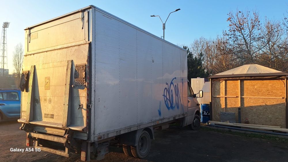 Vând Mercedes sprinter 413