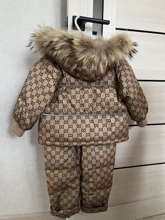 Продам детский комбинезон двойку