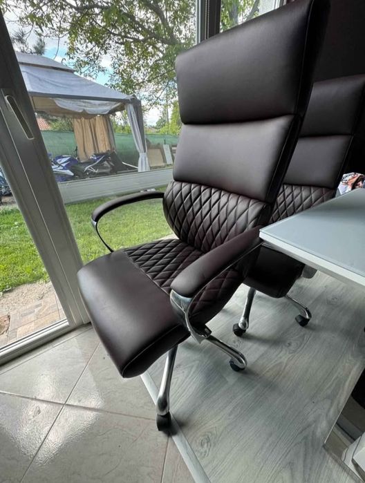 Директорски офис стол