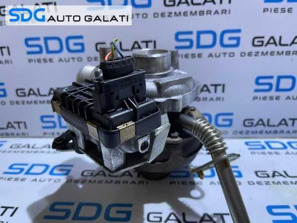 Turbo Turbina Turbosuflanta Stanga Citroen C6 2.7 HDI 2005 - 2011 Cod 4U3Q-6K682-BL 4U3Q6K682BL 723340-13 [B3818]