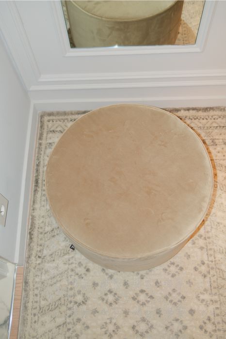 Taburet rotund din catifea – Sara Woood