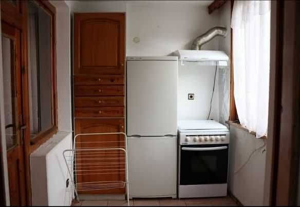 Дава се под наем Двустаен апартамент в Бургас, Център - 60 кв.м за 185 € - Снимка #2