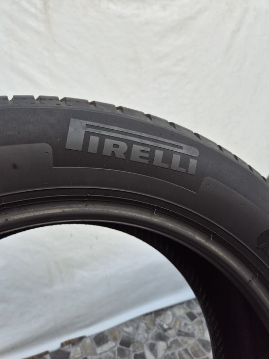 2бр 215 55 17 Pirelli летни - 20г