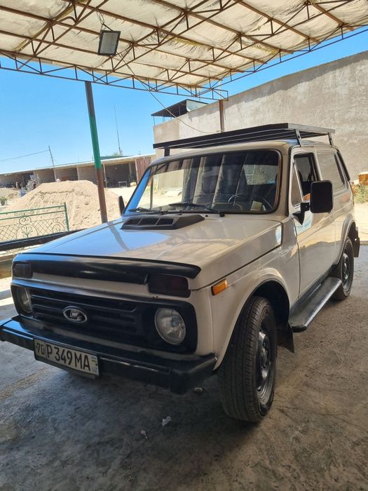 Lada    Niva   4x4