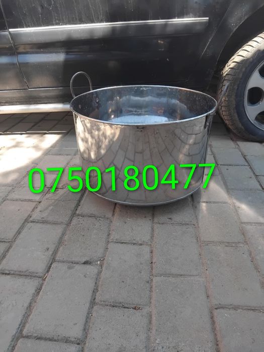 Vând crinte găleți de muls oi cazane de urdit din inox alimentar mai m