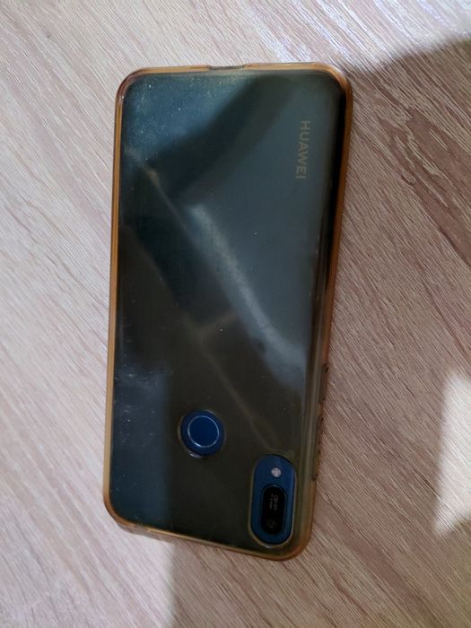 Redmi a3 ,Huawei y6