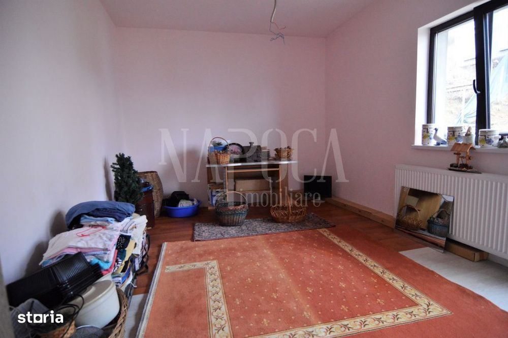 Casa 4 camere de vanzare in Floresti