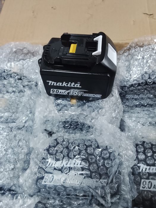 1buc baterie Makita de 9 a nou.