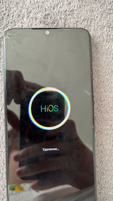 Tecno 10 spark продаю по низ цене