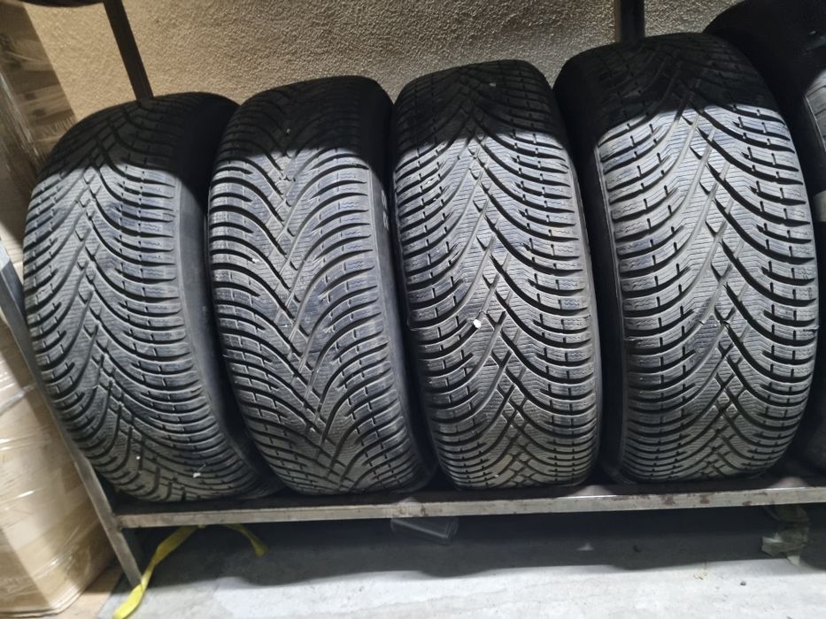 17" ОEМ Джанти BMW Style 631 5x112 с зимни гуми BFGoodrich Dot2923 
Це