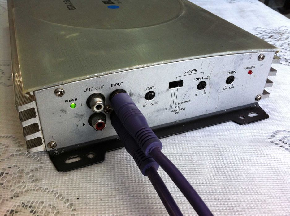 Amplificator Terminator max500W /Blaupunkt max400W/Sig.ANL 100A statie