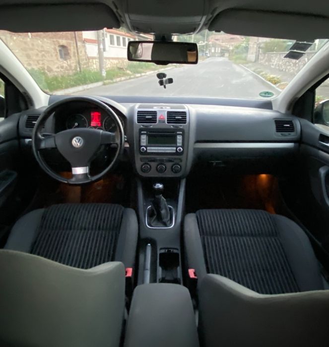 Golf 5 2.0 Tdi 140 к.с Нов Внос от Германия