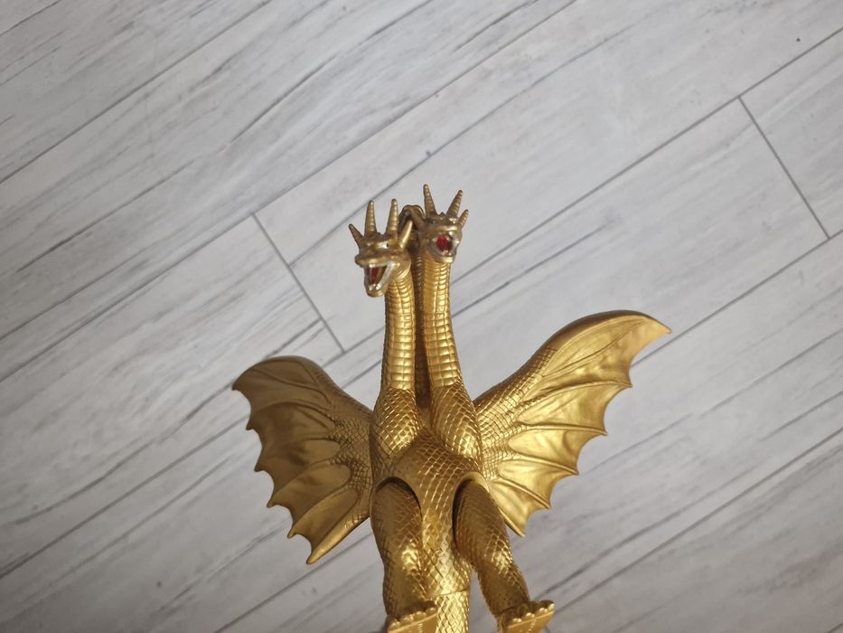 Динозавр и дракон