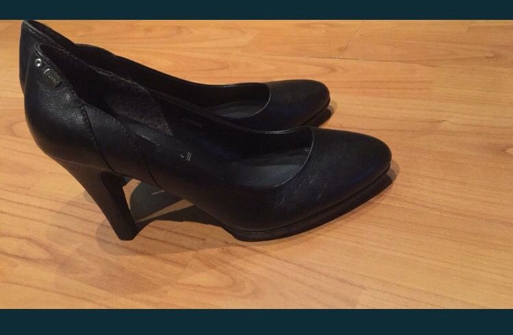 3 de Pantofi nr 37 de piele