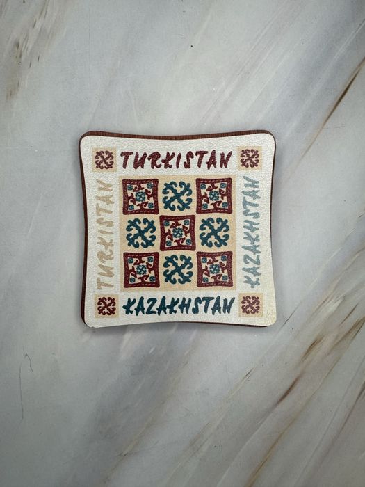 Магниты на холодильник национальные