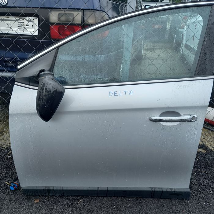 Врата Lancia Delta 2010г