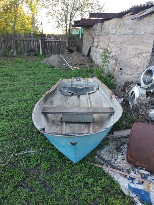 Лодка стекловолокно