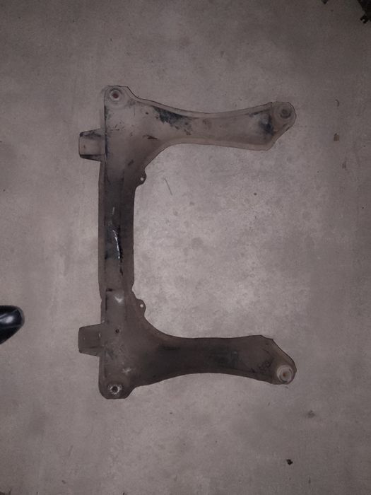 Балка на Ауди Б4