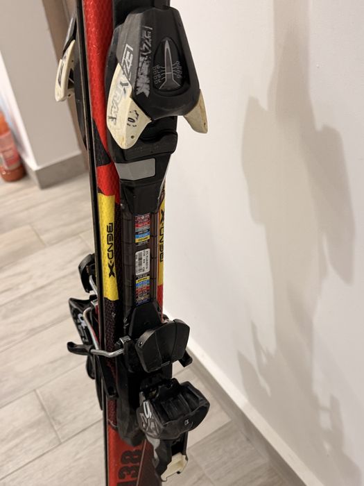 Schiuri Atomic  140 cm