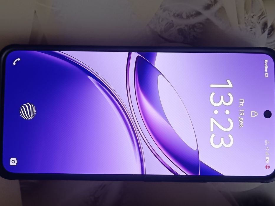 Телефон Vivo 50 Lite