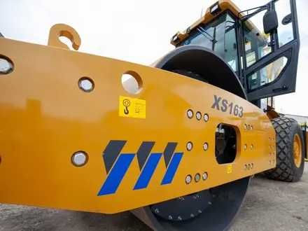 на складе! Одно вальцовый грунтовый виброкаток XCMG XS163j