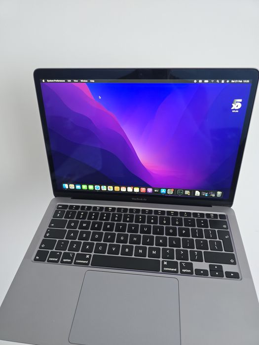 MacBook Air 2020  - Stare Excelentă, Pachet Complet