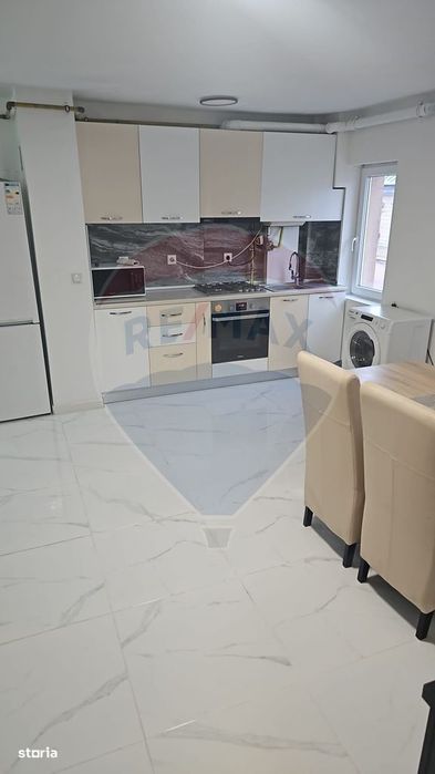Apartament cu 3 camere de închiriat în zona Ultracentral — fotografia 2