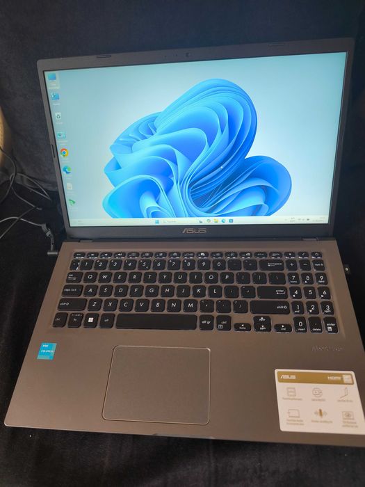 Лаптоп Asus с гаранция не е работил