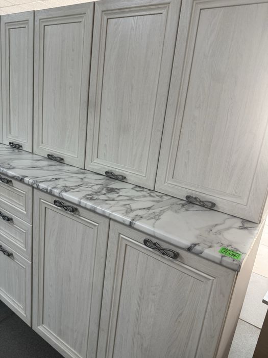 Кухонный гарнитур новый 1.8 м.