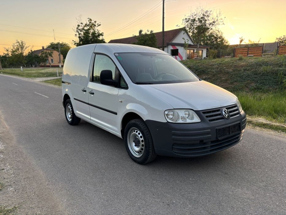 Vw Caddy 1.9 Diesel BLS / 2010 / AC