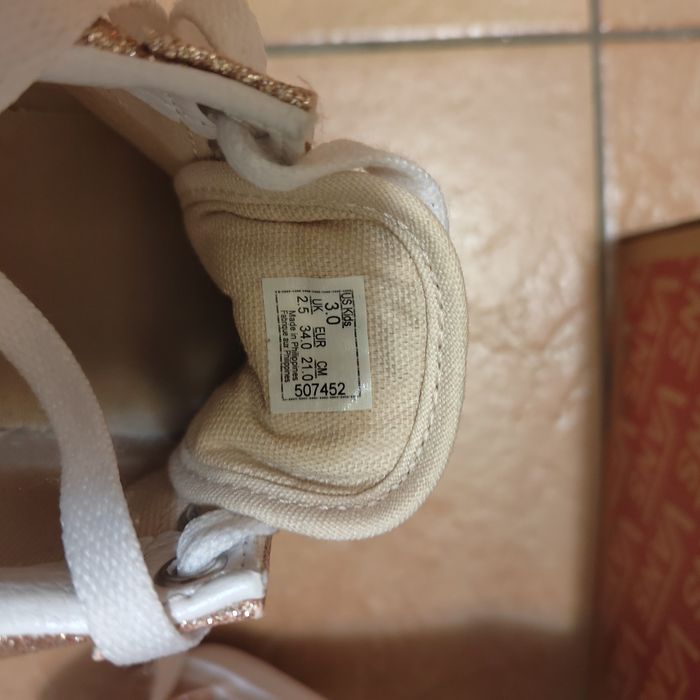 Дамски Сникърси Vans