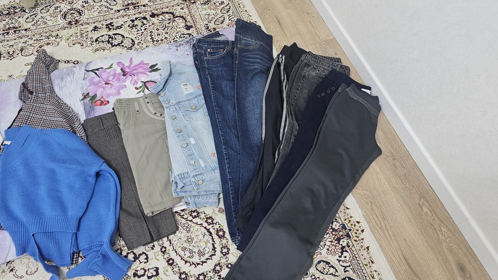 Женские вещи  в хорошем состоянии некоторые одевала 2-3раза