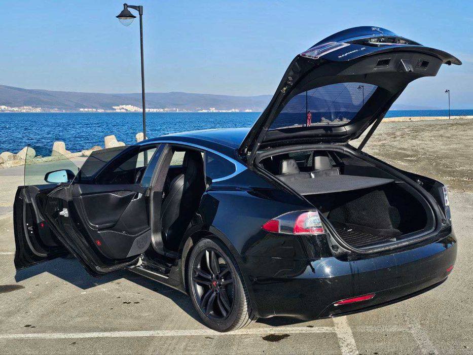 Tesla Model s 100D