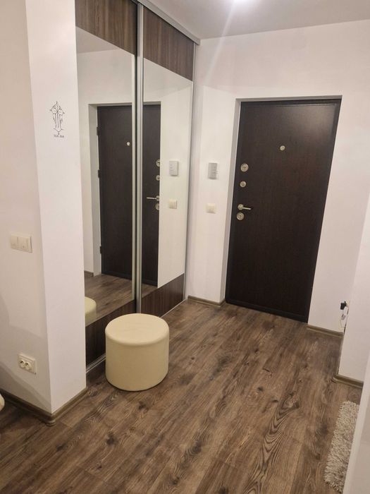 Vand apartament 3 camere