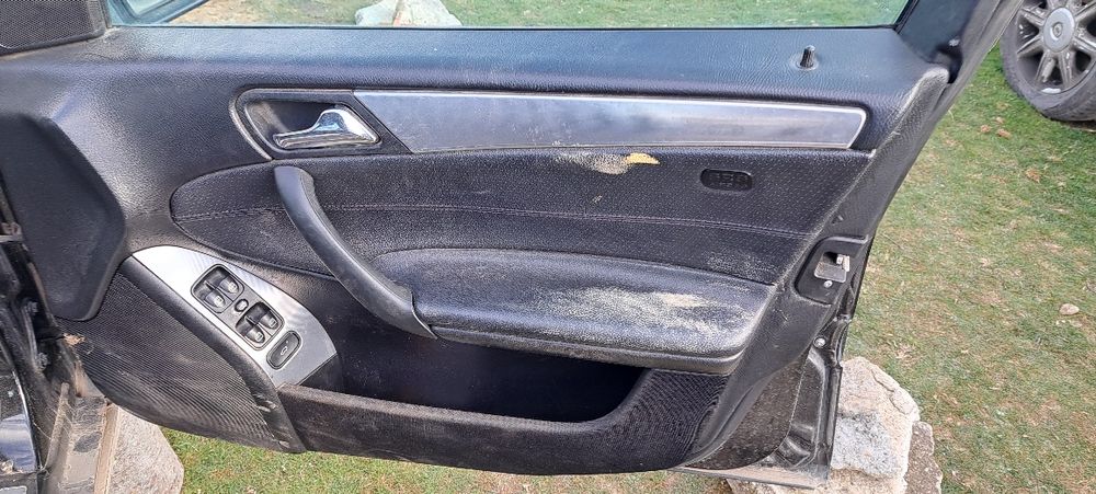 Mercedes  C 180  Compresor. 143 Конски  Сили